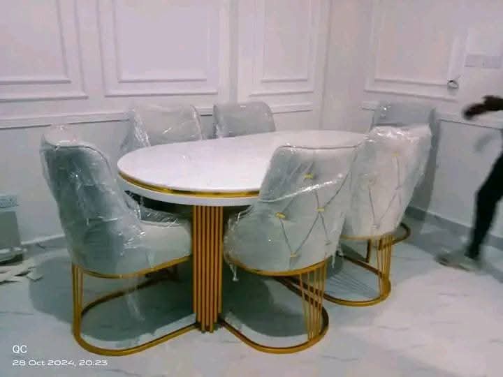 Dining table 5